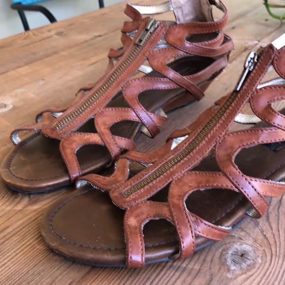 Gladiator sandals - Picture 3 of 3